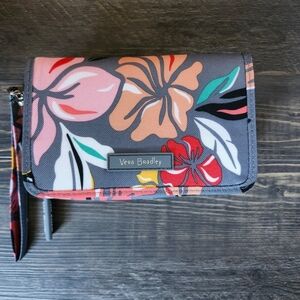 New Vera Bradley Crossbody Wallet